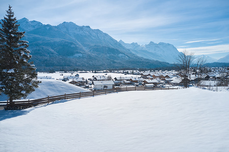 Chalet am Forsthaus - Blick vom Grundstück