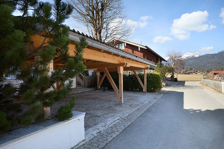 Parkplatz für Ferienwohnung zum Steingarten